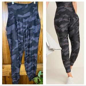 High-Waisted PowerSoft 7/8-Length Joggers